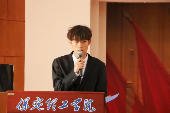 逐夢青春 遠行思恩 ：會計學院2025屆畢業(yè)典禮暨學位授予儀式