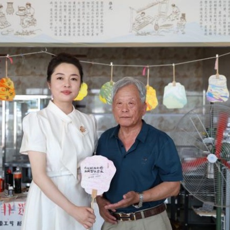 “家校藝站，共赴新程”藝術(shù)學院2025屆畢業(yè)典禮暨家長接待日圓滿舉行