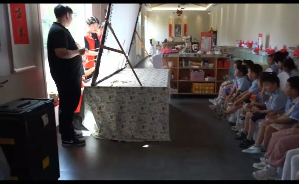 童心探非遺 志愿暖時(shí)光 南北非遺博物館志愿溫情活動(dòng)