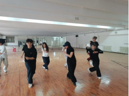 保定理工學(xué)院啦啦操隊(duì) 勇奪全國聯(lián)賽（保定站）公開青年乙組單項(xiàng)冠、亞軍