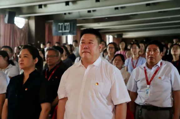保定理工學(xué)院隆重舉行慶祝建黨104周年暨2024-2025學(xué)年“兩優(yōu)一先”表彰大會